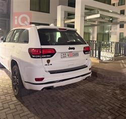 جیپ گراند شیرۆکی